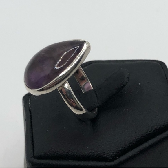 Vtg Sterling & Amethyst Teardrop Pear Shaped Stone Ring Sz 6.75 - Picture 6 of 9